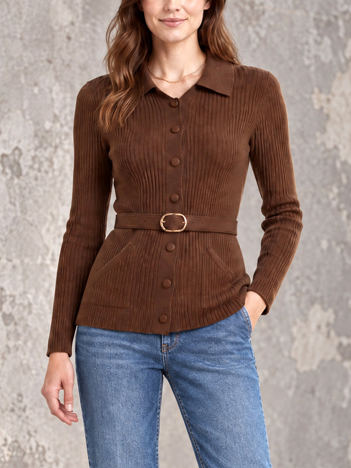 Cardigan côtelé marron Kanon avec ceinture fine et boucle dorée, vue buste de face