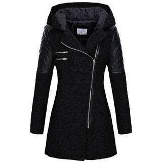 Akane | Manteau à capuche et zip asymétrique – Noir