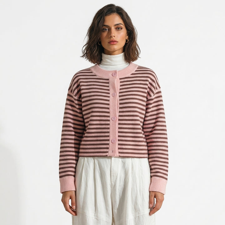 Rui – Cardigan rayé rose et marron fond blanc pur