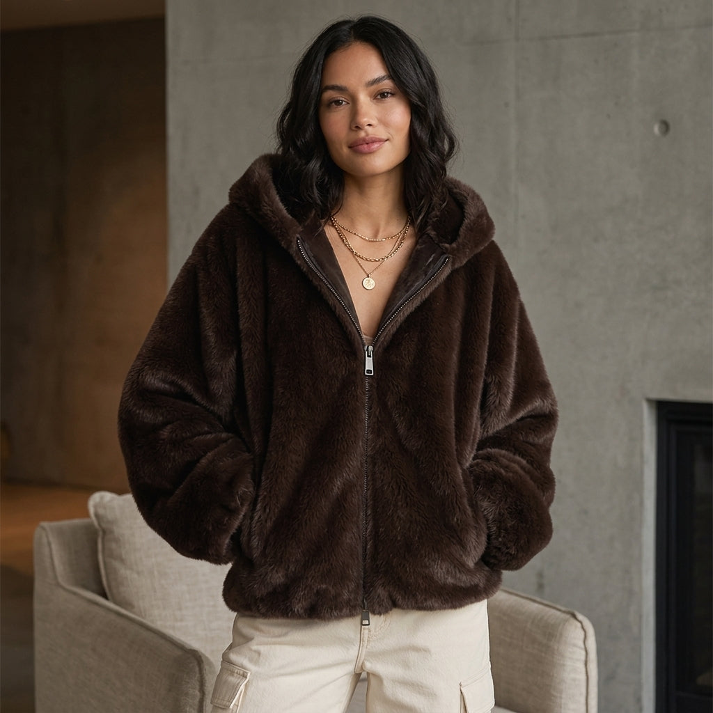 Setsu – Veste fausse fourrure portée avec poches