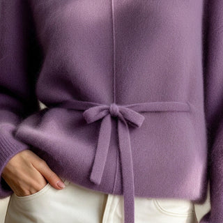 Chiyo - Gros plan maille et ceinture nouée
