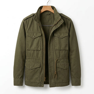 Taka Veste militaire M-65 sur fond blanc épuré