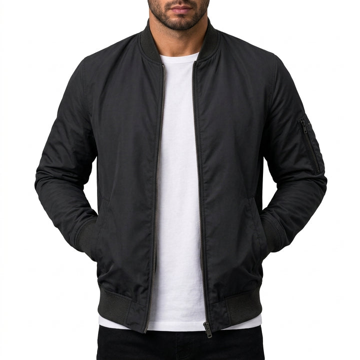 Umi – Blouson bomber classique photo studio fond blanc