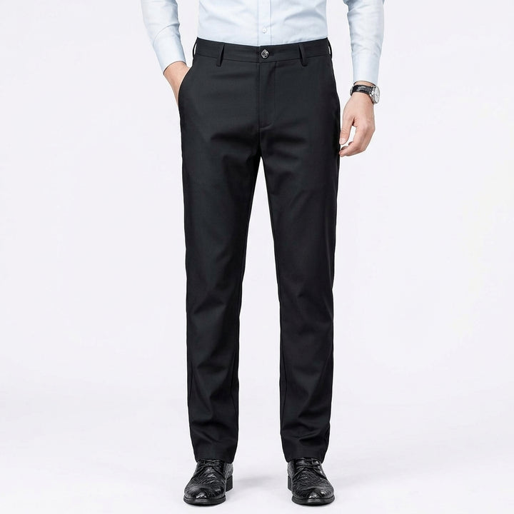 Pantalon droit Katsu noir - vue studio