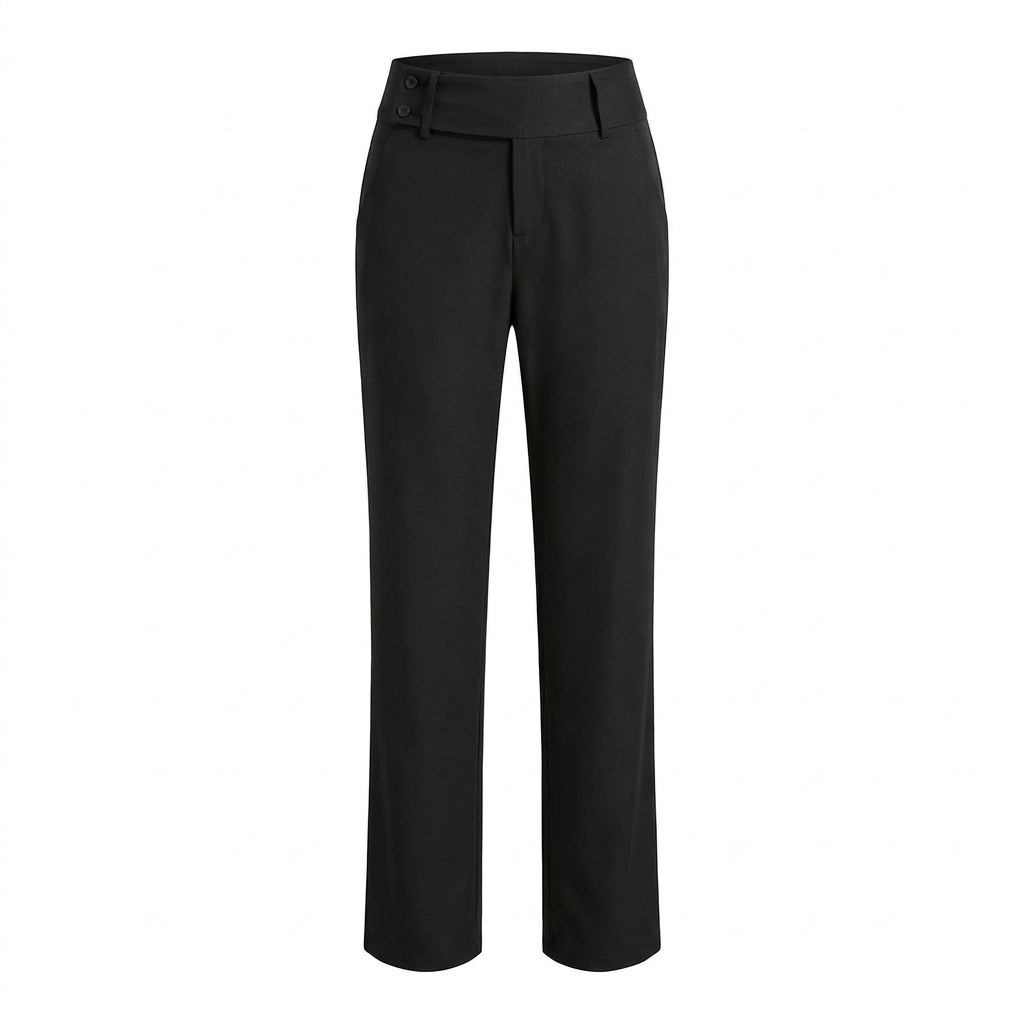 Natsuko – Pantalon fluide noir sur fond blanc studio
