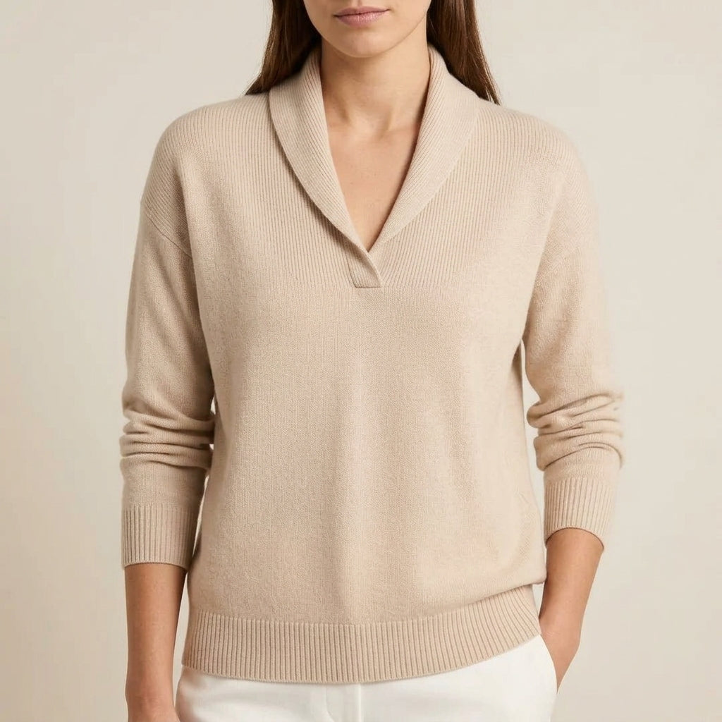 Tomoko – Pull drapé col V châle studio hero