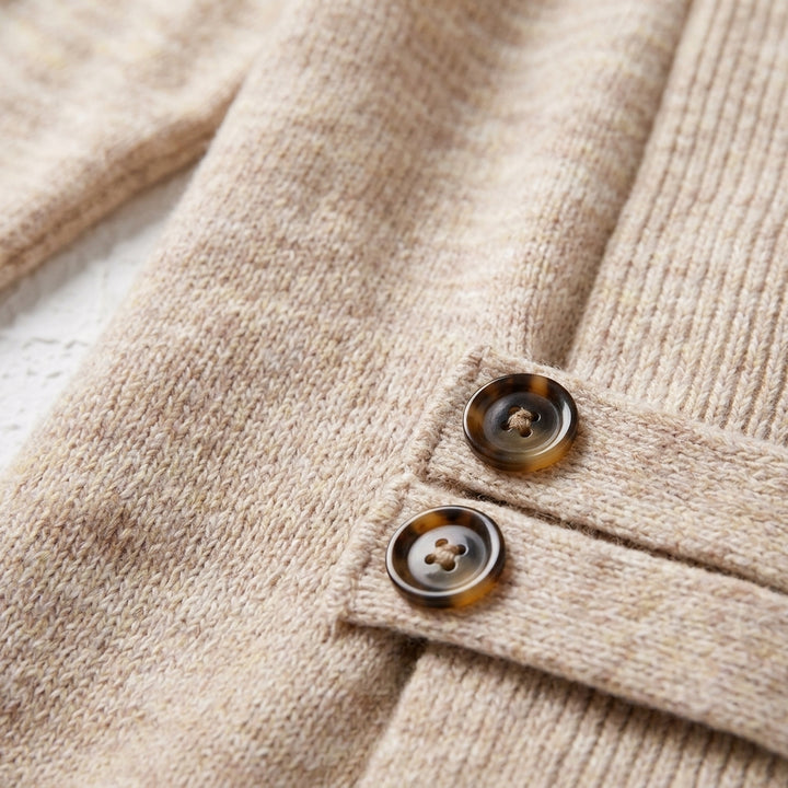Miyuki – Détail maille et double boutonnage
